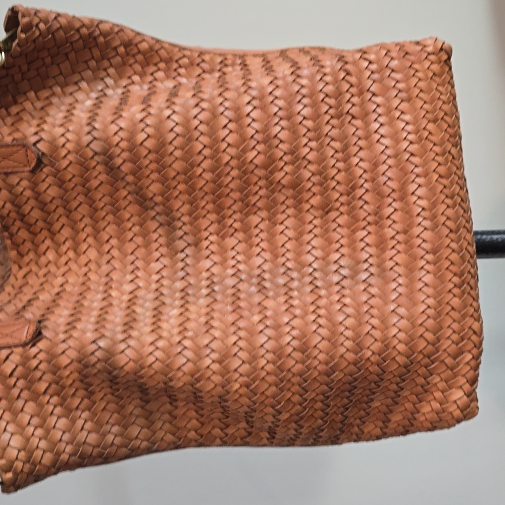Madewell The Medium Transport Tote: Woven Leather Edition In Burnished Caramel - Picture 2 of 12